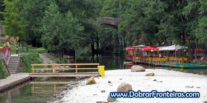 Rio Ceira na praia fluvial de Gois