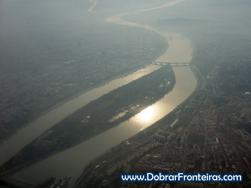 Budapeste e o Danúbio vista do avião