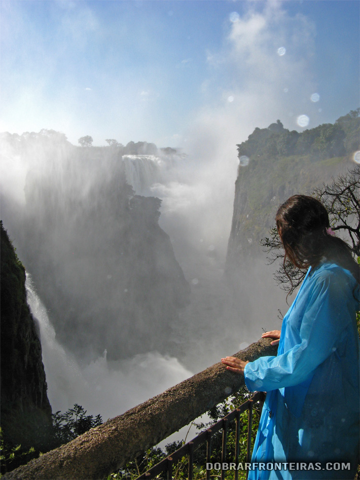 A incrível força da natureza nas Cataratas Vitória