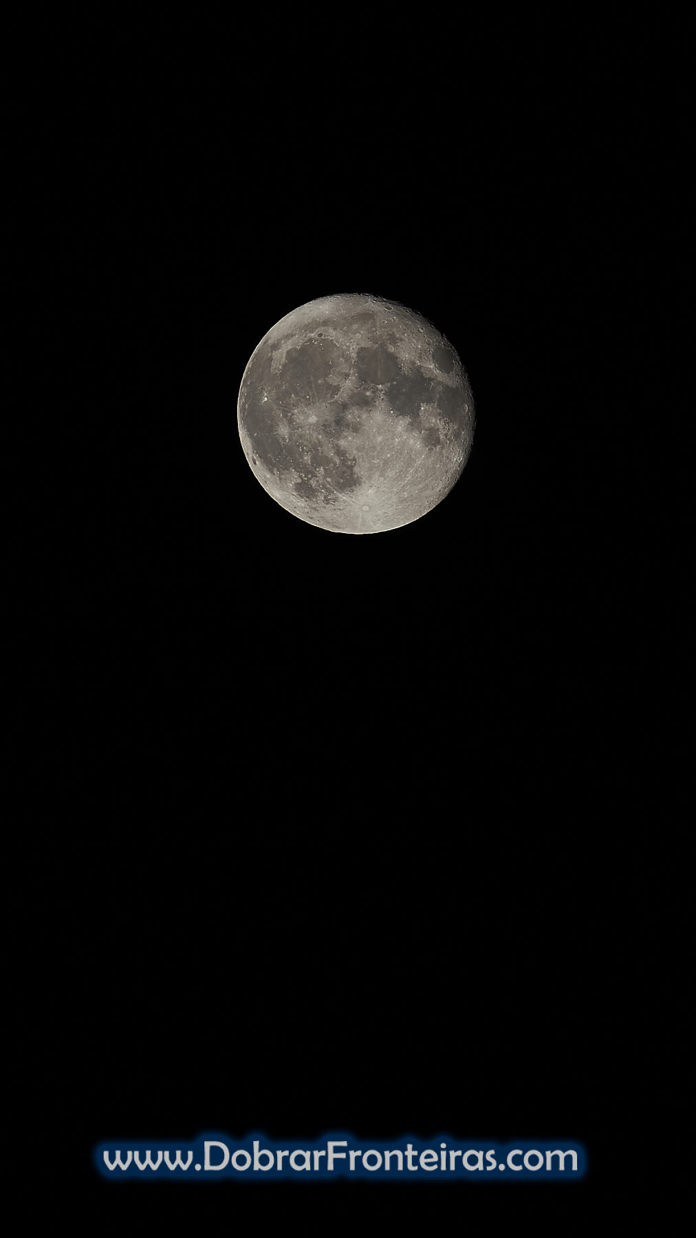 Lua cheia vista no parque da Peneda Gerês